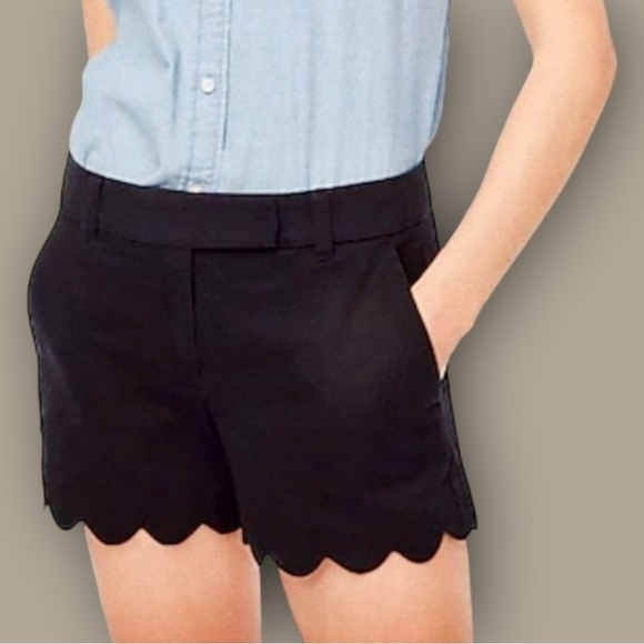 J. Crew Pants - J. Crew ‘4” Linen-Cotton Scalloped Hem Short’ in Black Size 0